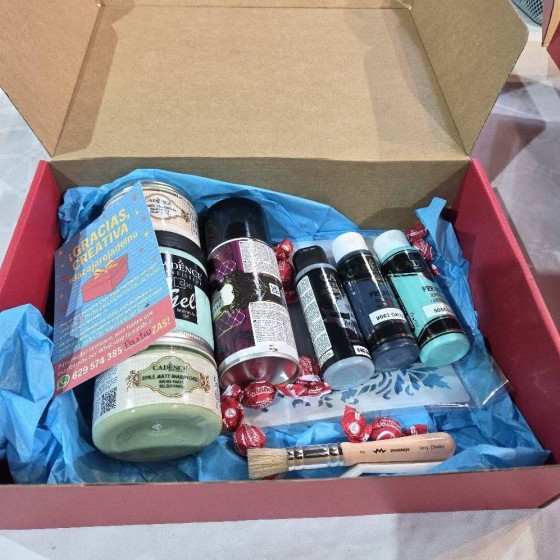 copy of CAJA ROJA CRAQUELADOS